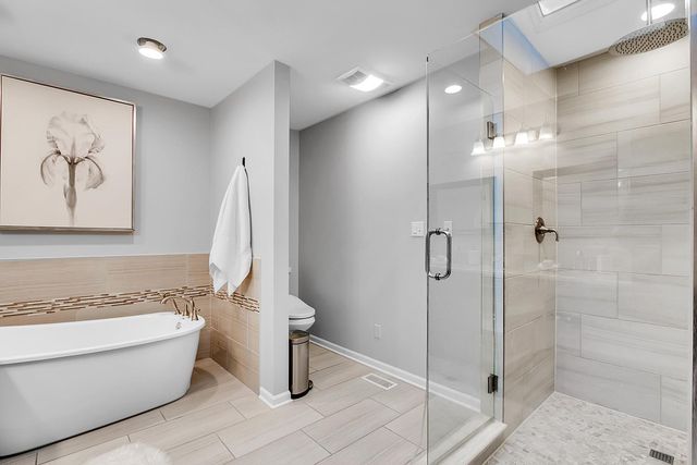 3700 Monarch Circle, Naperville, IL 60564