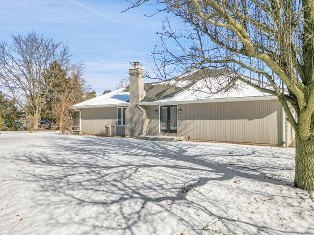 3700 Monarch Circle, Naperville, IL 60564