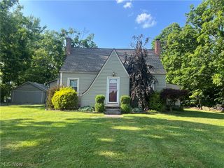 3884 Dobbins Road, Poland, OH 44514