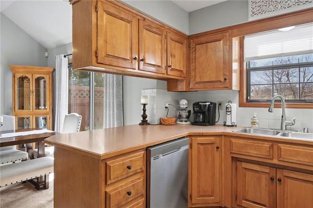 2235 Vail Way, Lawrence, KS 66047