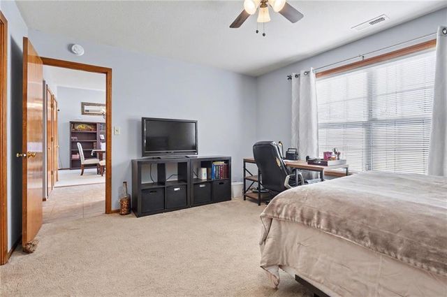 2235 Vail Way, Lawrence, KS 66047