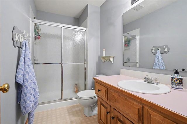 2235 Vail Way, Lawrence, KS 66047