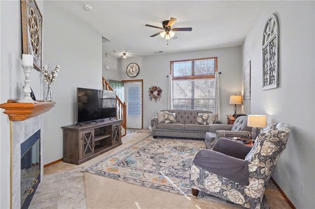 2235 Vail Way, Lawrence, KS 66047