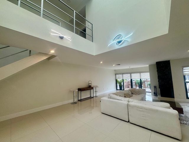 1127 BOCA COVE Lane, Highland Beach, FL 33487