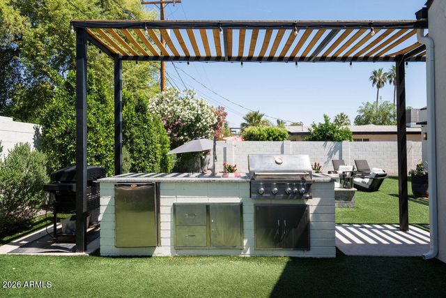 4126 E CAMPBELL Avenue, Phoenix, AZ 85018