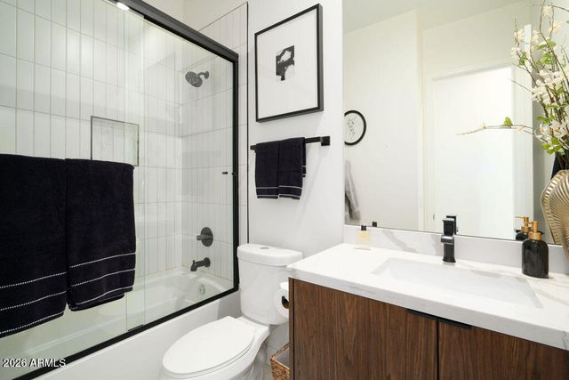 4126 E CAMPBELL Avenue, Phoenix, AZ 85018