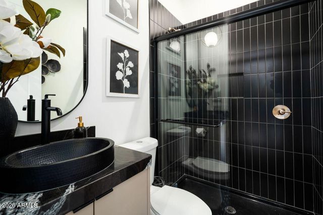 4126 E CAMPBELL Avenue, Phoenix, AZ 85018