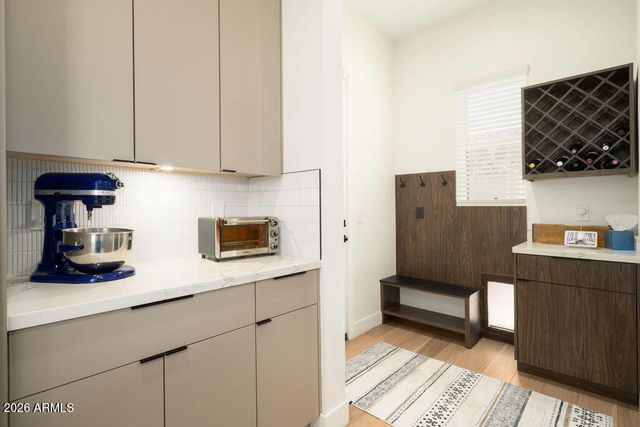 4126 E CAMPBELL Avenue, Phoenix, AZ 85018