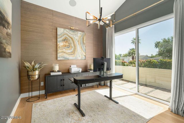 4126 E CAMPBELL Avenue, Phoenix, AZ 85018