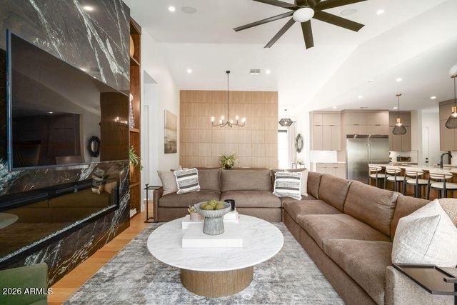 4126 E CAMPBELL Avenue, Phoenix, AZ 85018