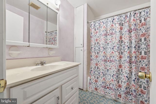 9925 WINGTIP RD, Philadelphia, PA 19115