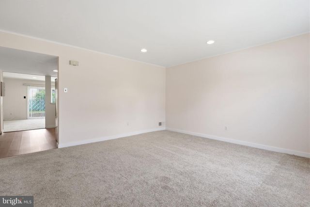 9925 WINGTIP RD, Philadelphia, PA 19115