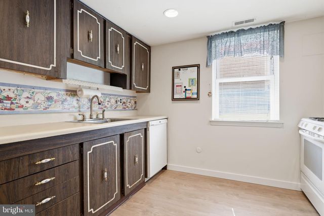 9925 WINGTIP RD, Philadelphia, PA 19115