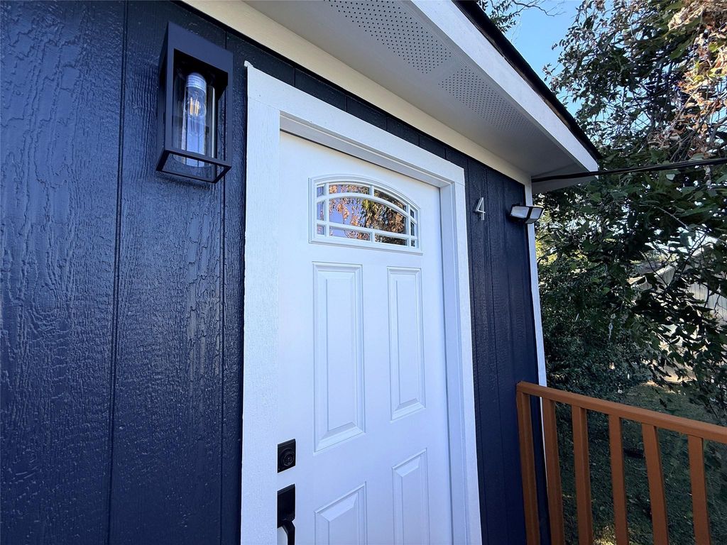 2209 Gano St 4, Houston, TX 77009