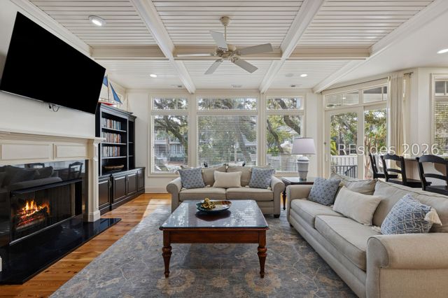 30 Ruddy Turnstone Rd, Hilton Head Island, SC 29928