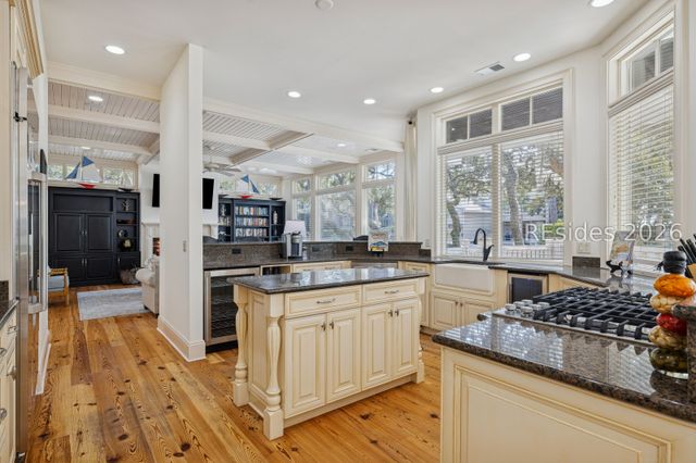 30 Ruddy Turnstone Rd, Hilton Head Island, SC 29928