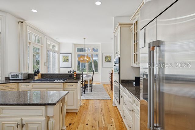 30 Ruddy Turnstone Rd, Hilton Head Island, SC 29928