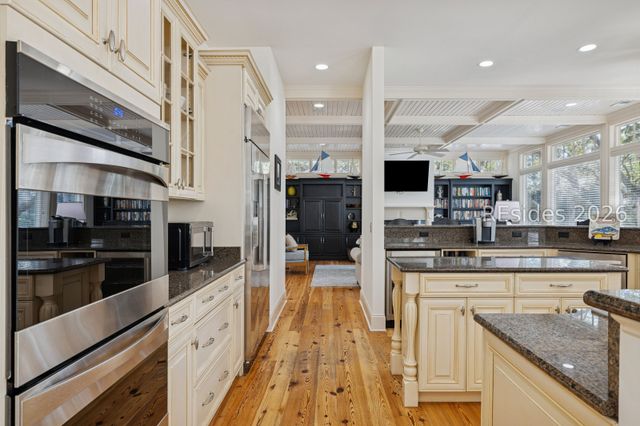 30 Ruddy Turnstone Rd, Hilton Head Island, SC 29928