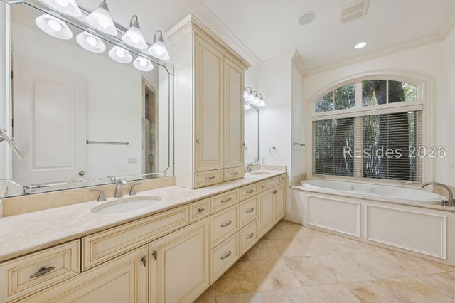 30 Ruddy Turnstone Rd, Hilton Head Island, SC 29928