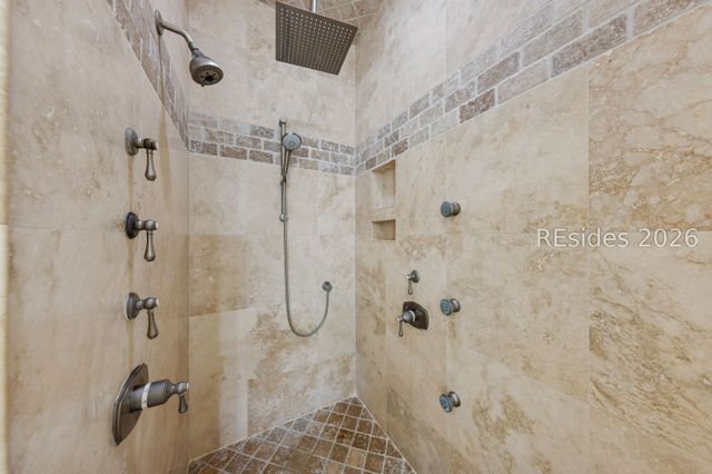 30 Ruddy Turnstone Rd, Hilton Head Island, SC 29928