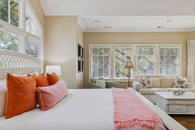 30 Ruddy Turnstone Rd, Hilton Head Island, SC 29928