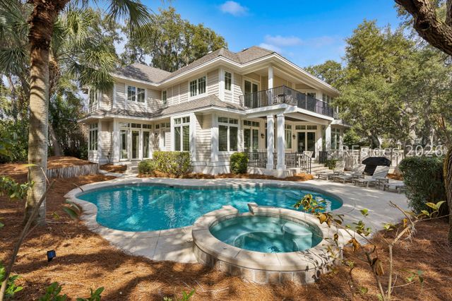 30 Ruddy Turnstone Rd, Hilton Head Island, SC 29928