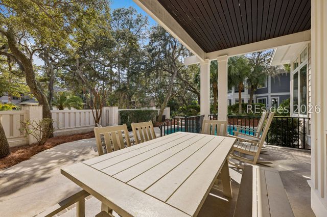 30 Ruddy Turnstone Rd, Hilton Head Island, SC 29928