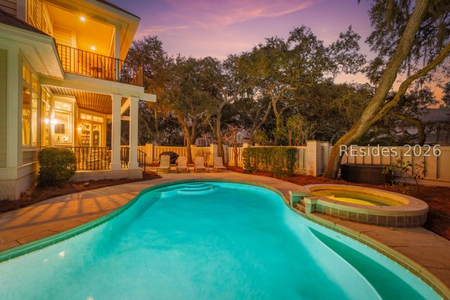 30 Ruddy Turnstone Rd, Hilton Head Island, SC 29928