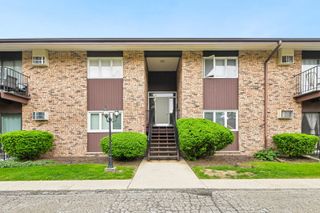 505 Kenilworth Avenue 4, Glen Ellyn, IL 60137