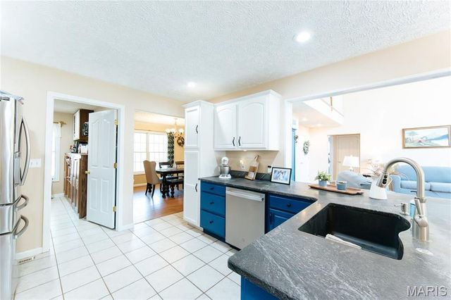 11907 Pine Forest Drive, Rolla, MO 65401