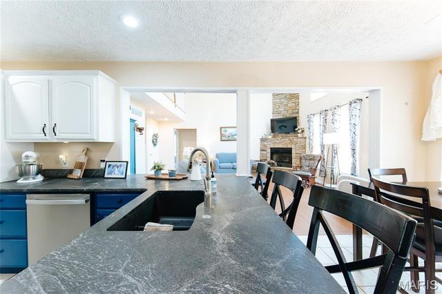 11907 Pine Forest Drive, Rolla, MO 65401