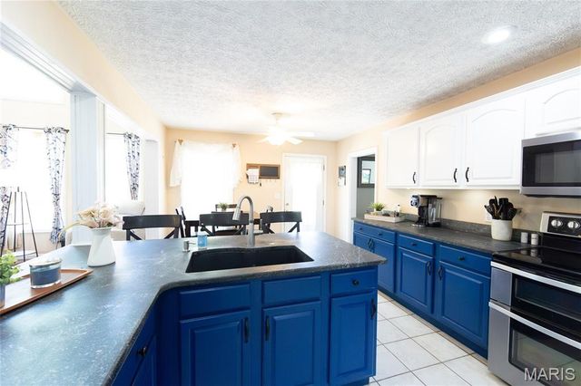 11907 Pine Forest Drive, Rolla, MO 65401