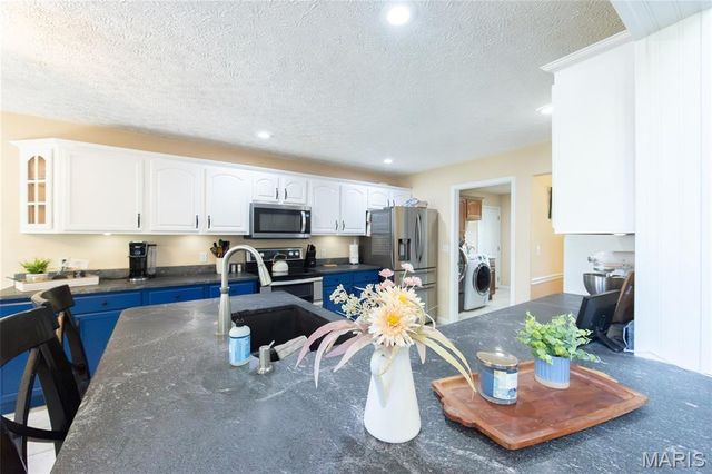 11907 Pine Forest Drive, Rolla, MO 65401