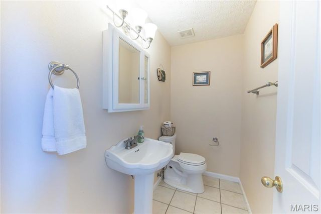 11907 Pine Forest Drive, Rolla, MO 65401