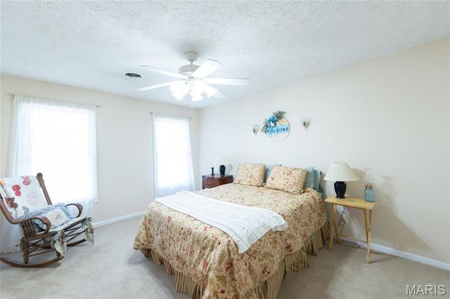 11907 Pine Forest Drive, Rolla, MO 65401