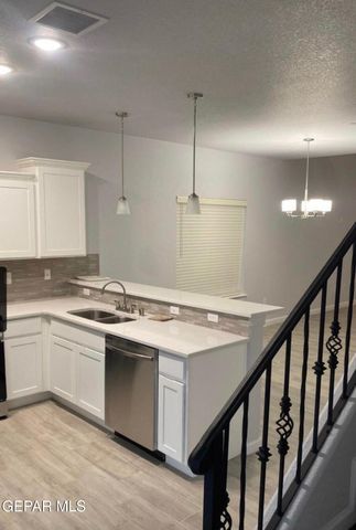 837 MAGNOLIA PARK Street, Santa Teresa, NM 88008