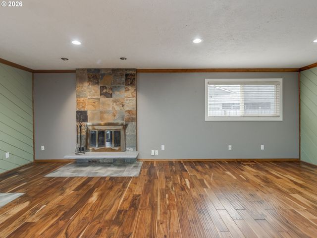 3520 Nw PARKVIEW Dr, Beaverton, OR 97006