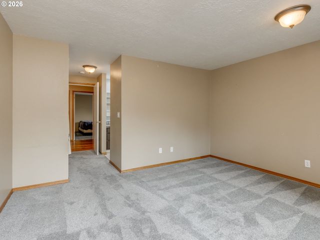 3520 Nw PARKVIEW Dr, Beaverton, OR 97006