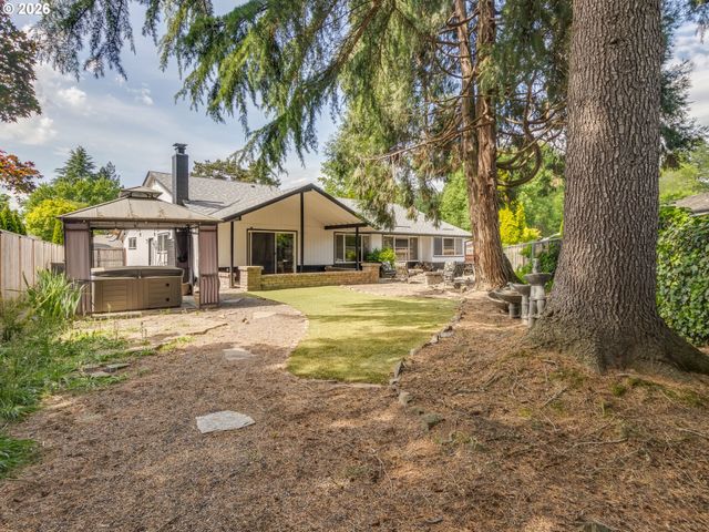 3520 Nw PARKVIEW Dr, Beaverton, OR 97006