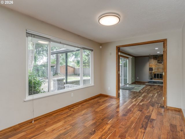 3520 Nw PARKVIEW Dr, Beaverton, OR 97006