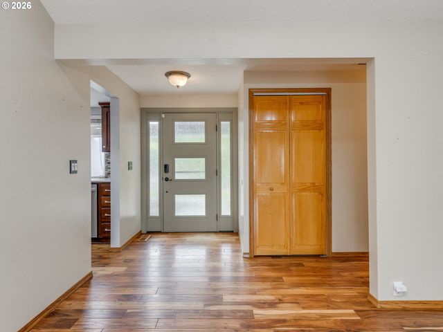 3520 Nw PARKVIEW Dr, Beaverton, OR 97006