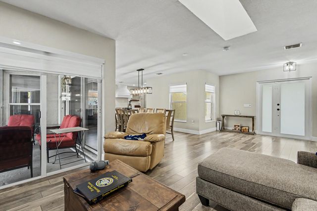 16942 SW 5th Way, Weston, FL 33326
