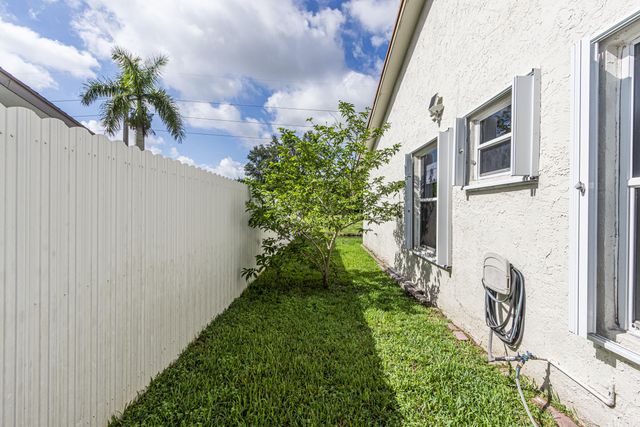 16942 SW 5th Way, Weston, FL 33326