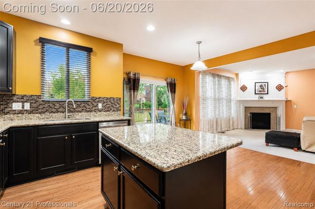 45248 Bartlett Drive, Novi, MI 48377