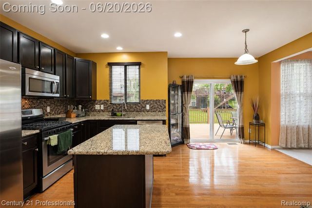 45248 Bartlett Drive, Novi, MI 48377