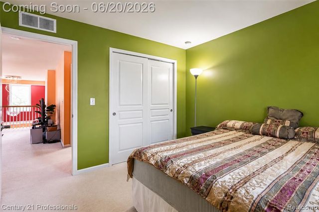 45248 Bartlett Drive, Novi, MI 48377