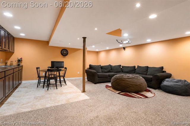 45248 Bartlett Drive, Novi, MI 48377