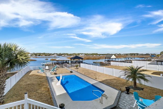 414 S Dogwood Drive, Murrells Inlet, SC 29576