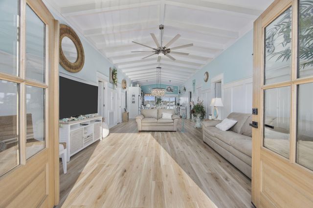 414 S Dogwood Drive, Murrells Inlet, SC 29576