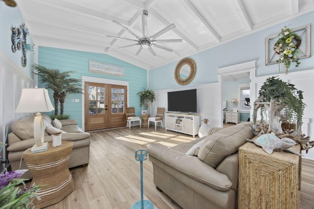 414 S Dogwood Drive, Murrells Inlet, SC 29576